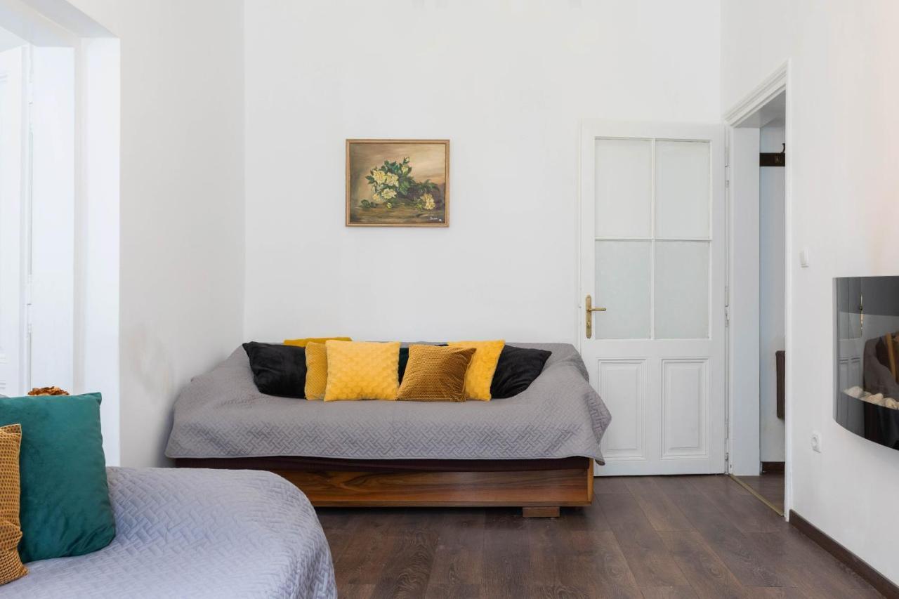 Cozy And Bright 1Bdr Apartment In The City Center! Ζάγκρεμπ Εξωτερικό φωτογραφία